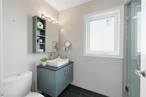 615 Stradbrook Ave, Winnipeg, MB 