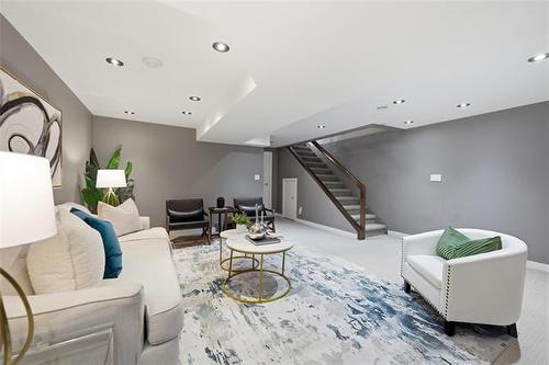 615 Stradbrook Ave, Winnipeg, MB 