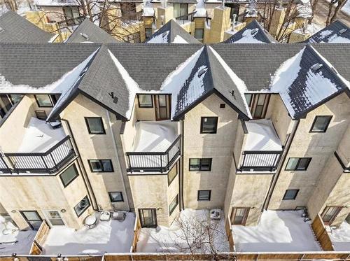 615 Stradbrook Ave, Winnipeg, MB 