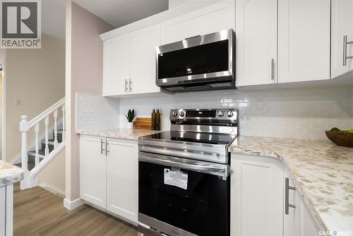 2003 Styles Crescent, Regina, SK - Indoor Photo Showing Kitchen With Upgraded Kitchen