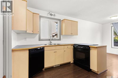 78 Spence Street, Regina, SK - Indoor Photo Showing Kitchen With Double Sink