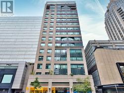 1001 - 102 BLOOR STREET W  Toronto, ON M5S 1M8
