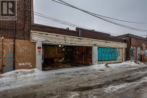 1564 Danforth Avenue, Toronto, ON 