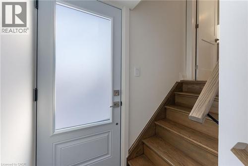 16 Bosna Court, Hamilton, ON - Indoor Photo Showing Other Room