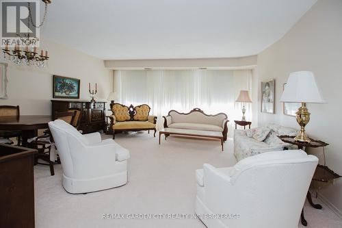 307 - 7 Gale Crescent, St. Catharines (E. Chester), ON - Indoor
