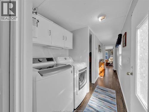 8 Maple, Mcgregor, ON - Indoor Photo Showing Laundry Room