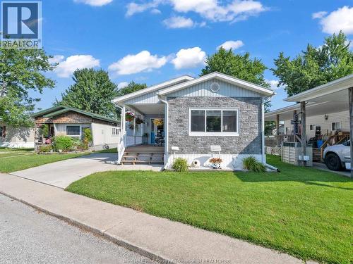 8 Maple, Mcgregor, ON - Outdoor