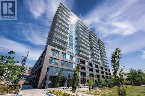 1206 - 185 DEERFIELD ROAD  Newmarket, ON L3Y 0G7