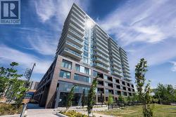 1206 - 185 DEERFIELD ROAD  Newmarket, ON L3Y 0G7