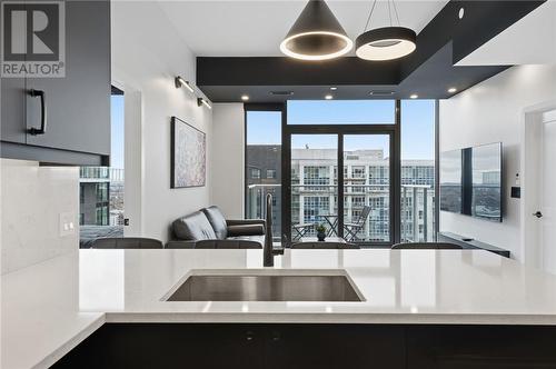 180 George Street Unit# Ph206, Ottawa, ON - Indoor Photo Showing Kitchen