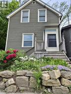 210 CHARLTON Avenue E  Hamilton, ON L8N 1Z1