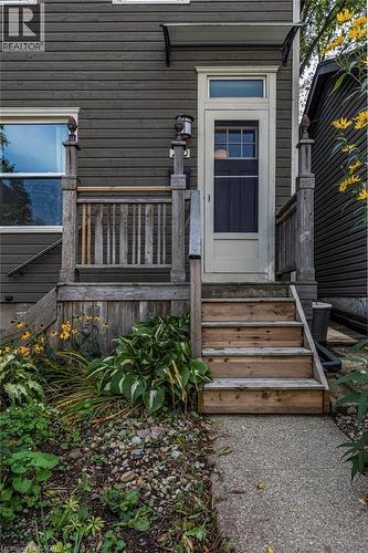 210 Charlton Avenue E, Hamilton, ON - Outdoor