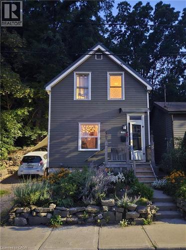 210 Charlton Avenue E, Hamilton, ON - Outdoor
