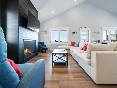 136 Thompson Drive, Ponds, NS 