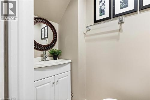 49 Cedarwoods Crescent Unit# 48, Kitchener, ON - Indoor Photo Showing Bathroom