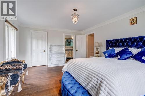 28 Stonegate Drive, Hamilton, ON - Indoor Photo Showing Bedroom