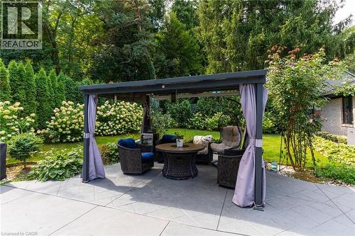 28 Stonegate Drive, Hamilton, ON - Outdoor