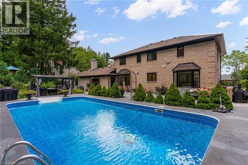 28 Stonegate Drive, Hamilton, ON - Outdoor With In Ground Pool With Deck Patio Veranda With Backyard