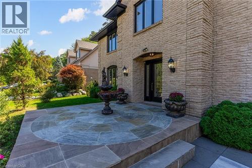 28 Stonegate Drive, Hamilton, ON - Outdoor