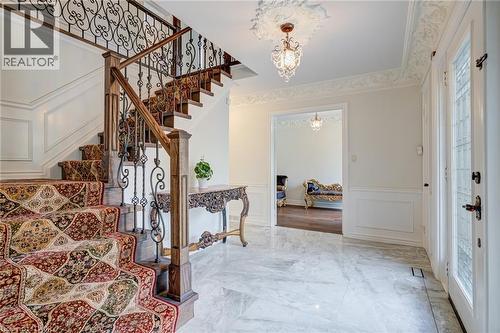 28 Stonegate Drive, Hamilton, ON - Indoor Photo Showing Other Room