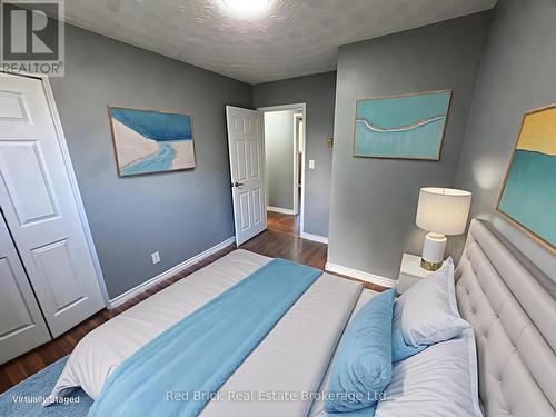 204 Veronica Drive, Kitchener, ON - Indoor Photo Showing Bedroom