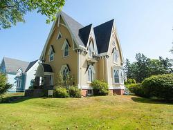 57 William Street  Yarmouth, NS B5A 1Y4