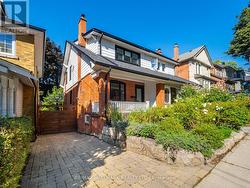 306 LEE AVENUE  Toronto, ON M4E 2P8