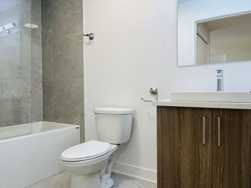 Salle de bains - 402-248 Boul. Hymus, Pointe-Claire, QC - Indoor Photo Showing Bathroom