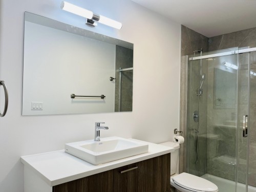 Salle de bains - 402-248 Boul. Hymus, Pointe-Claire, QC - Indoor Photo Showing Bathroom