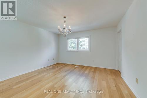 3582 Italia Crescent, Mississauga, ON - Indoor Photo Showing Other Room