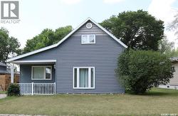 704 Ogilvie STREET  Moosomin, SK S0G 3N0