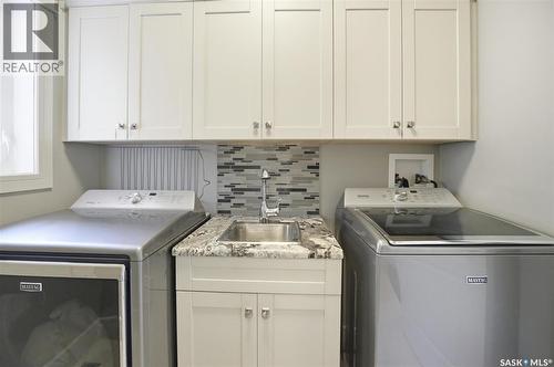 171 Roy Crescent, Saskatoon, SK - Indoor Photo Showing Laundry Room