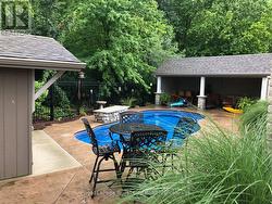 734 WILLOW ROAD  Guelph (Willow West/Sugarbush/West Acres), ON N1K 1Z1