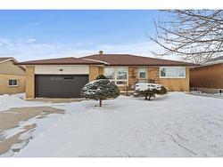 22 ROGER Street  Leamington, ON N8H 3N9