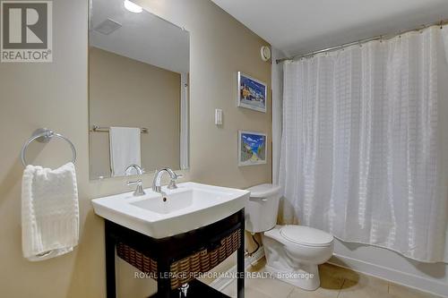 349 Berkley Avenue, Ottawa, ON - Indoor Photo Showing Bathroom