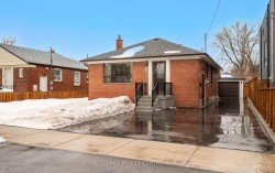 8 Davick Drive  Toronto, ON M8W 2C9