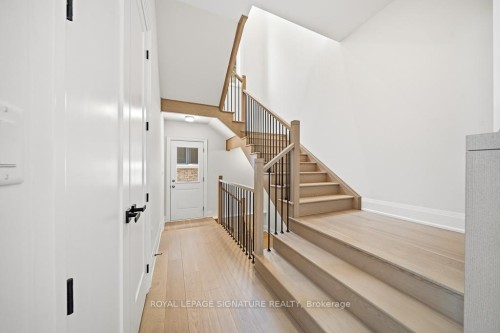 16 Gianvito Crescent, King, ON - Indoor Photo Showing Other Room