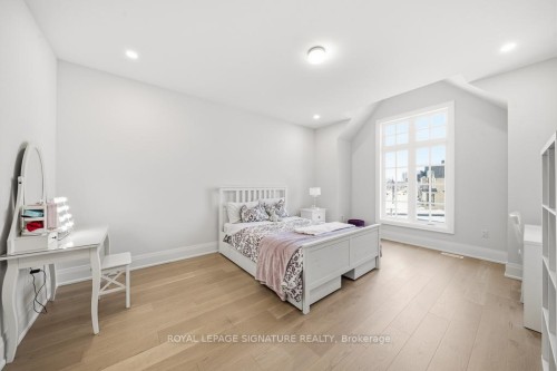 16 Gianvito Crescent, King, ON - Indoor Photo Showing Bedroom