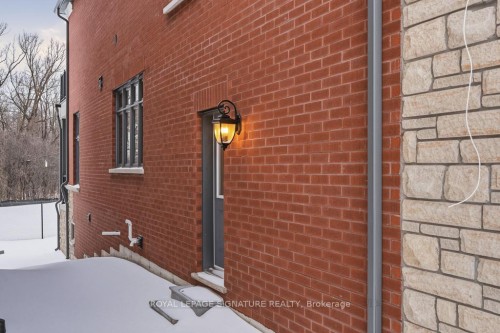 16 Gianvito Crescent, King, ON - Outdoor With Exterior