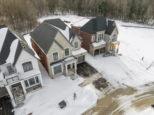 16 Gianvito Crescent, King, ON - Outdoor