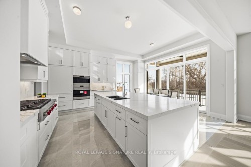 16 Gianvito Crescent, King, ON - Indoor Photo Showing Kitchen With Double Sink