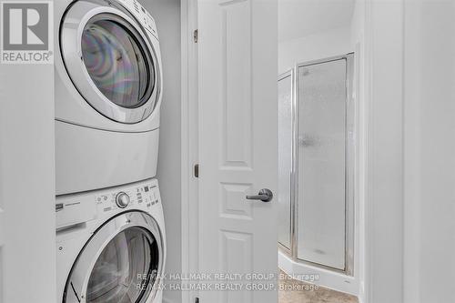 D - 124 Guigues Avenue, Ottawa, ON - Indoor Photo Showing Laundry Room
