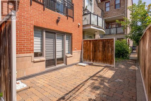 D - 124 Guigues Avenue, Ottawa, ON - Outdoor With Exterior