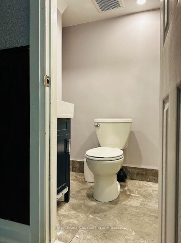 827 Stainton Drive, Mississauga, ON 