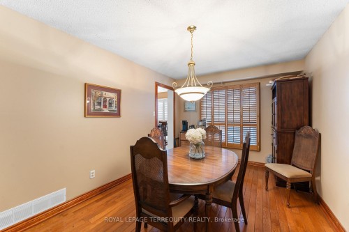 6164 Osprey Boulevard, Mississauga, ON - Indoor Photo Showing Dining Room
