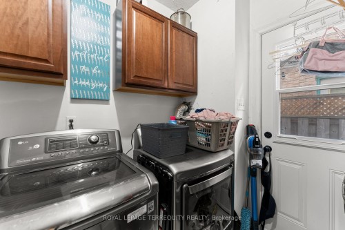 6164 Osprey Boulevard, Mississauga, ON - Indoor Photo Showing Laundry Room