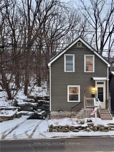 210 Charlton Avenue E, Hamilton, ON - Outdoor