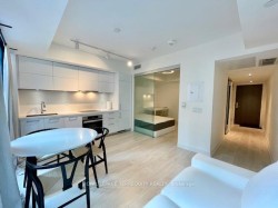 709-188 Cumberland Street  Toronto, ON M5R 2G3