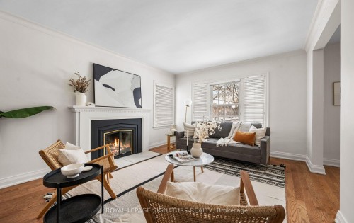 28 Eagle Road, Toronto, ON - Indoor Photo Showing Bedroom