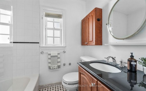 28 Eagle Road, Toronto, ON - Indoor Photo Showing Other Room